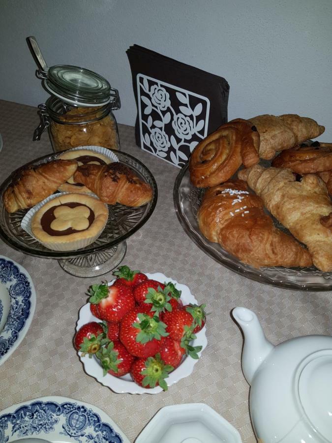 Cascina Ghitin Relais Guest House Асти Екстериор снимка